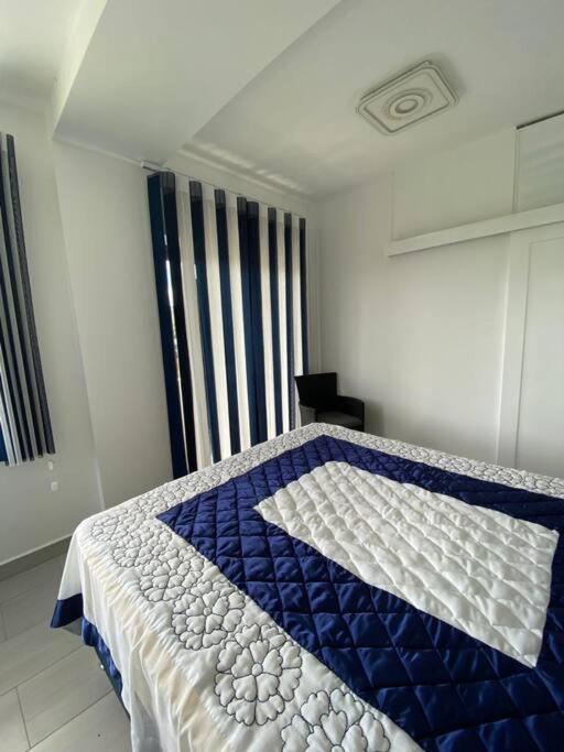 Stylish & Luxury 2-Bed Parkside Apart With Pool 바코아스피닉스 외부 사진